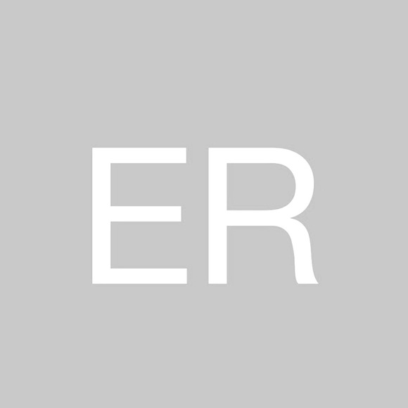 Meet your Posher, Emily - Picture 4 of 4